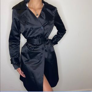 Bebe trench coat🖤